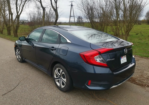 Honda Civic cena 63000 przebieg: 15554, rok produkcji 2020 z Warszawa małe 22